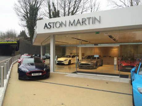 Aston Martin Pangbourne - exterior