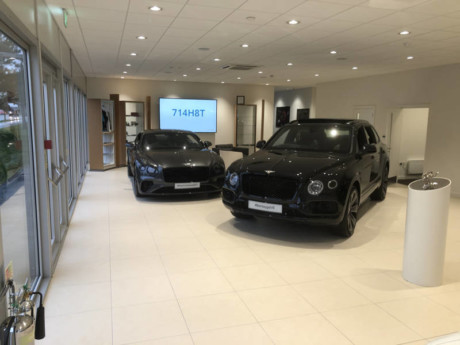 Bentley Lamborghini Hatfield. Car display
