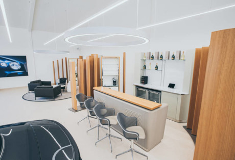 Bentley Woking Surrey - Customer bar