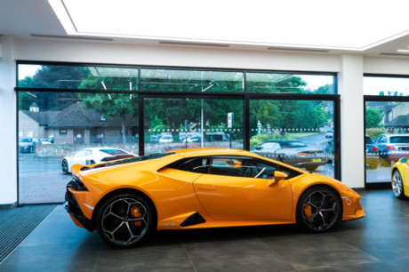 Lamborghini Pangbourne - car display