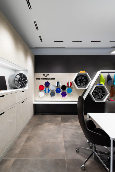 Lamborghini Pangbourne - configuration room