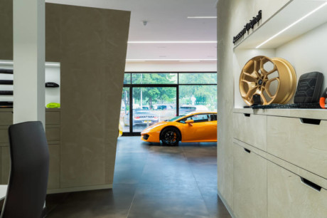 Lamborghini Pangbourne - configuration room
