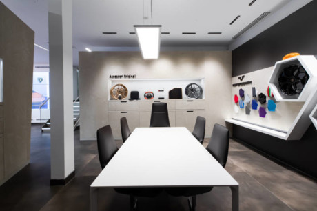 Lamborghini Pangbourne - configuration room
