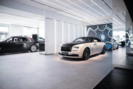 Rolls Royce Mayfair car display