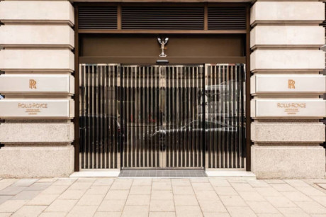Rolls Royce Mayfair entrance